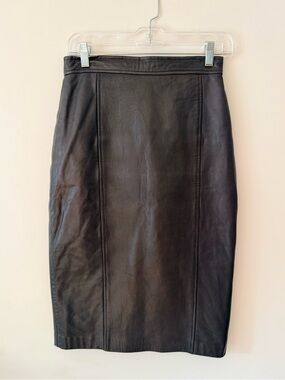 Eleanor P Brenner Black Leather Skirt - Size 6